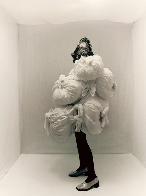 interview__quand_rei_kawakubo_se_confiait____vogue_paris_3756-jpeg_north_499x_white