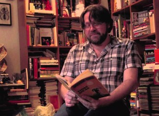 Marcelino Freire: o desbravador das letras em uma aventura literária no Brasil