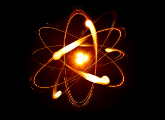 Mudança de assunto: tudo é poema, esquizofrenia marginal e a fissão nuclear