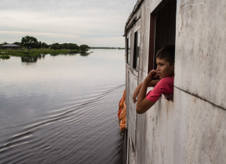 Pelas águas do Chaco: Uma aventura à bordo do último barco de passageiros do Paraguai
