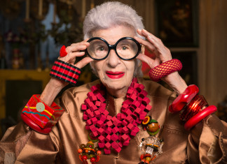 AVIS RARA: Iris Apfel aos 94 anos na vanguarda da moda