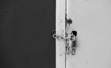O texto começa no segundo parágrafo