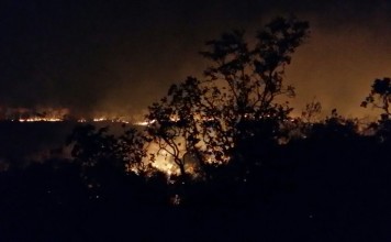Olhos cerrados pela seca
