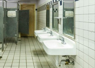Privada, a vida no banheiro
