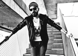 Roteiro: Sharam Jey, slam poetry e teatro