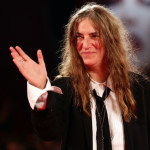 2178784433-patti-smith-do-monumental-so-garotos-2360261285-665×479