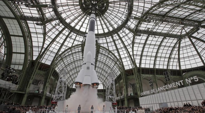 Chanel e Karl Lagerfeld: uma viagem interestelar