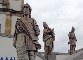 Minas revisited