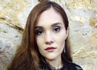 Mariana Basílio com versos