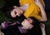 Cantora celebra a diversidade em clipe: música exalta amor entre mulheres